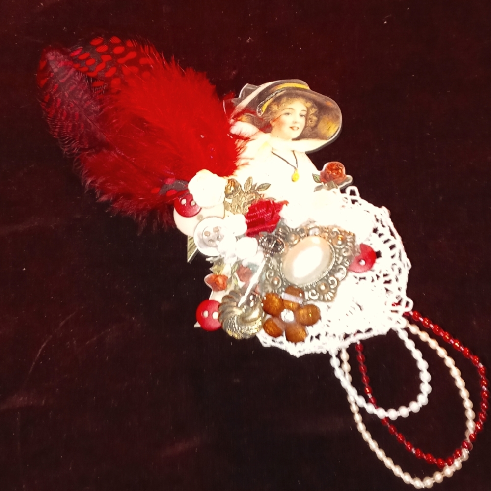 Handcrafted Vintage Brooch/Pin Gibson Girl Daisy Kingdom